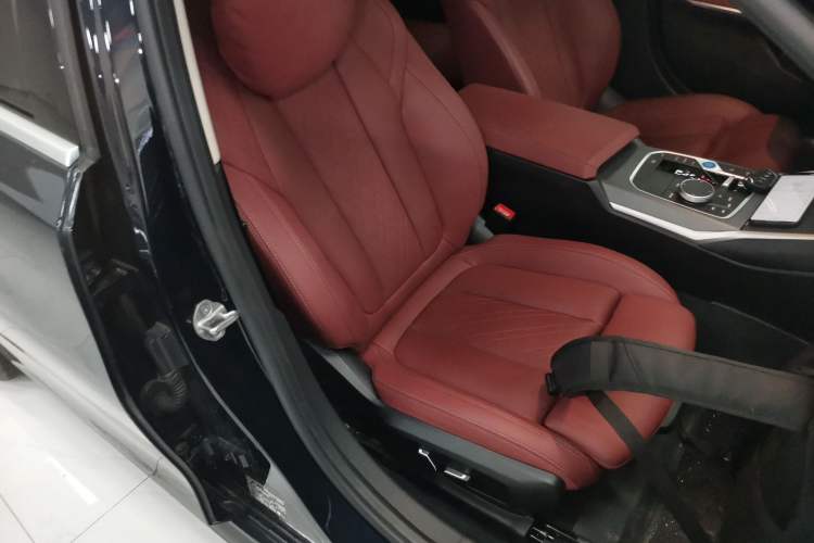 Used BMW i3 2025 eDrive 35 L