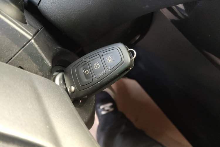 Used Ford Focus 2015 Sedan 1.6L Automatic Trend Model
