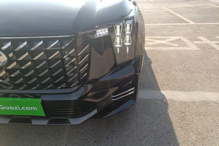 Used GAC Trumpchi GS8 2022 Linghang Series 2.0 TGDI Two-Wheel-Drive Luxury Smart Connectivity Version (7 Seats)
