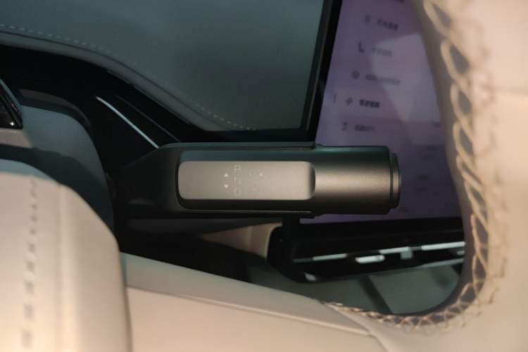 Used  GT 2023 710 Rear-Drive Pro Supercharge Edition
