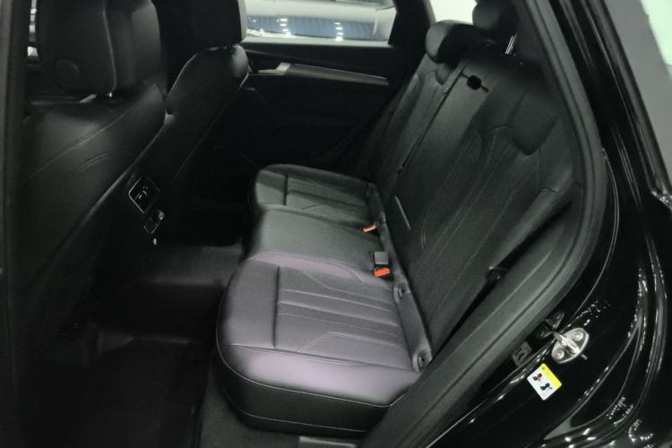 Used Audi Q5L 2025 quattro 45th Anniversary Edition 45 TFSI Luxury Dynamic Model
