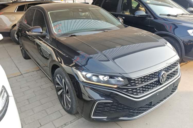 Used Volkswagen Passat 2022 330TSI Starry Luxury Edition