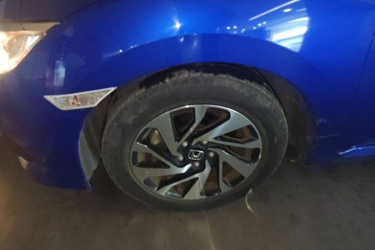 Used Honda Civic 2016 220TURBO CVT Luxury Edition
