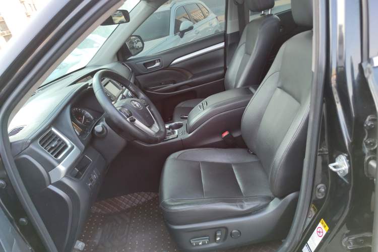 Used Toyota Highlander 2015 2.0T Four-Wheel Drive Luxury Edition 7-Seater
