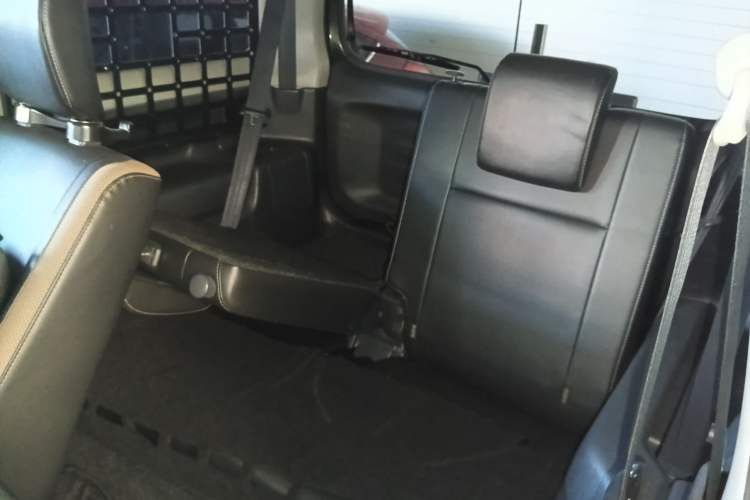 Used Suzuki Jimny 2015 1.3 AT Mode3 Navigation Edition
