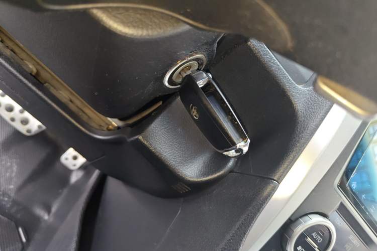 Used Toyota Camry 2012 Junrui 2.0S Radiant Edition