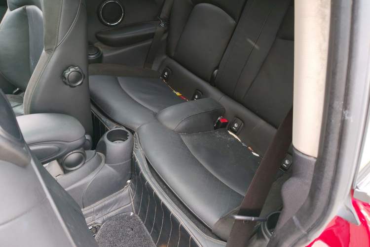 Used  MINI 2019 1.5T COOPER Artist
