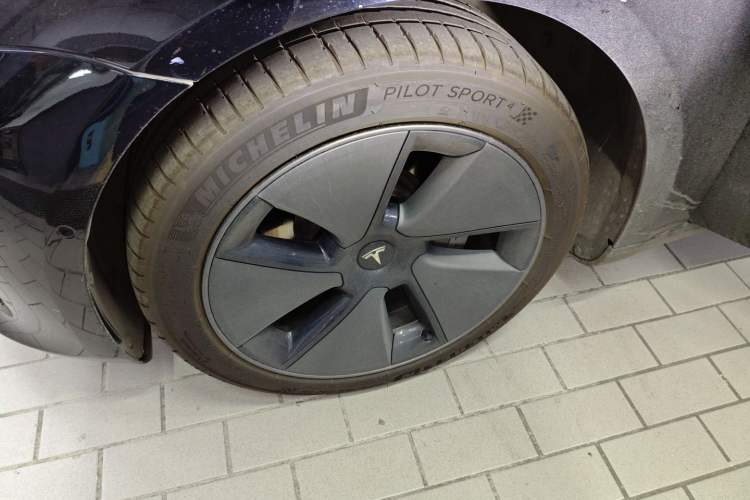 Used Tesla Model 3 2022 Rear-Wheel-Drive Version
