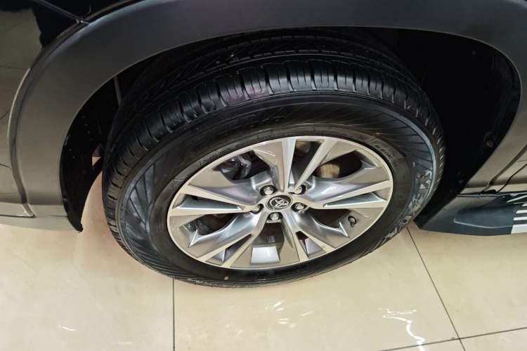 Used Toyota Highlander 2018 2.0T Four-Wheel Drive Elite Edition 7 Seats China VI Standard
