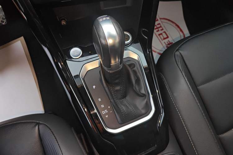 Used Volkswagen T-ROC 2020 280TSI DSG Two-Wheel Drive Comfort Version