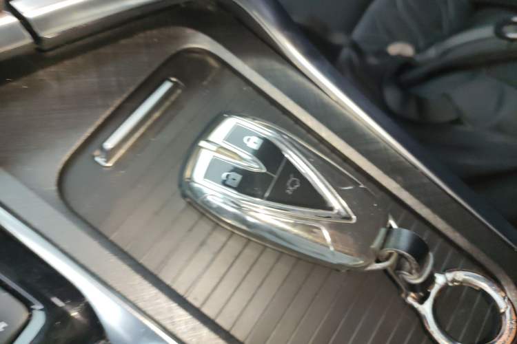 Used Changan UNI-T 2022 1.5T Prestige Version
