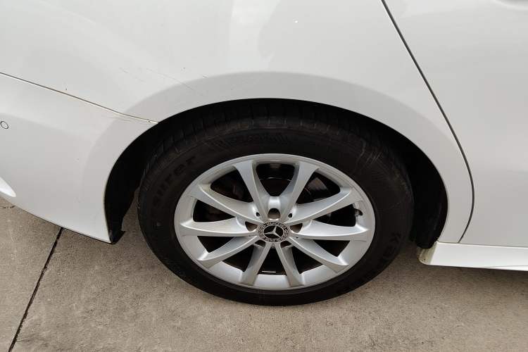 Used Mercedes-Benz A-Class 2021 A 200 L Sport Sedan Fashion Model
