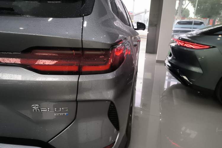 Used BYD Song PLUS New Energy 2025 EV Intelligent Driving Version 520km Premium Model
