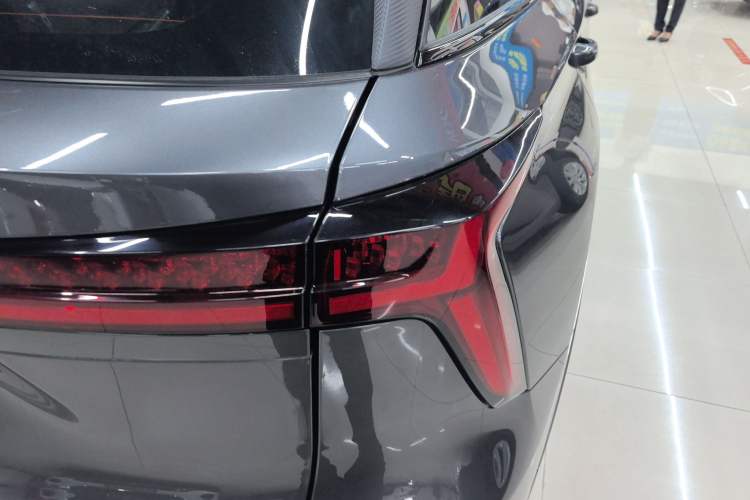 Used Changan CS75 PLUS 2024 3rd Generation Champion Edition 2.0T Intelligent Drive Performance Model
