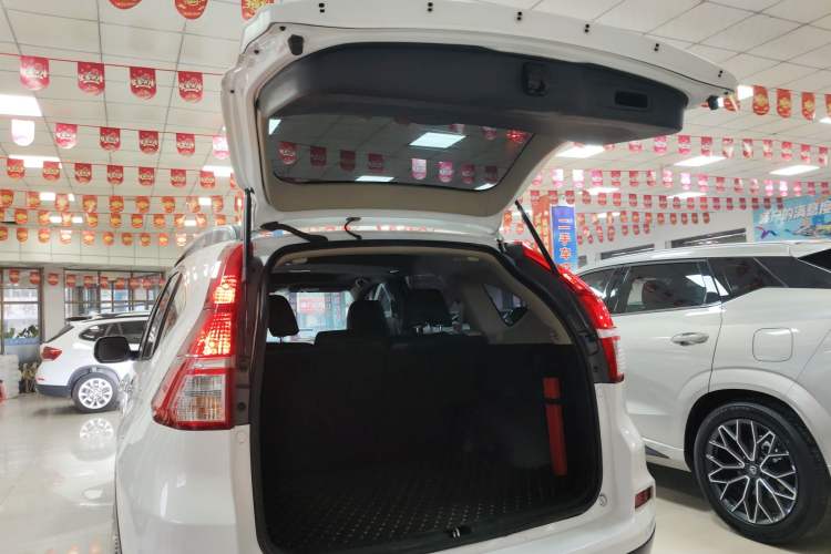 Used Honda CR-V 2016 2.0L two-wheel drive Urban Edition