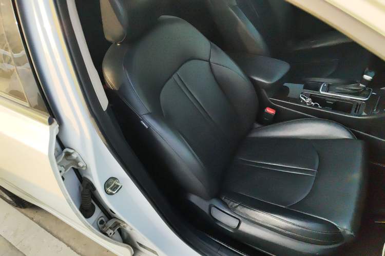 Used Kia K5 2016 1.6T Automatic LUX
