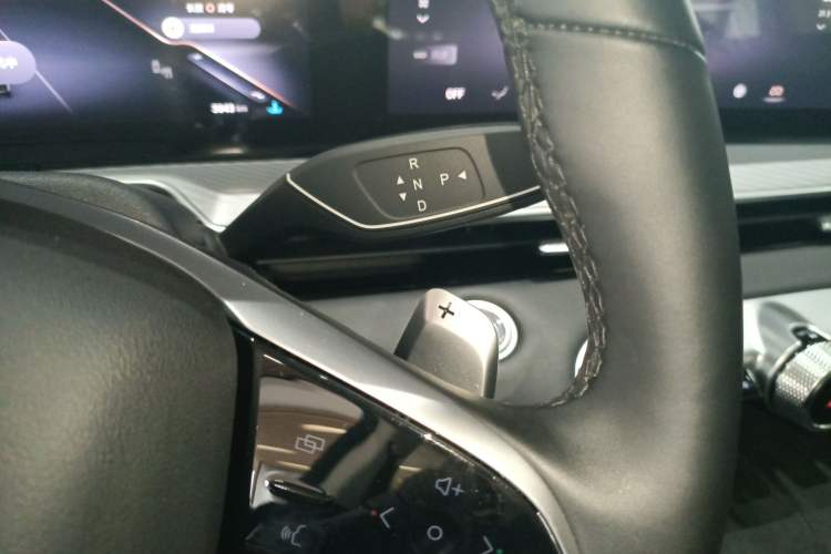 Used EXEED Lingyun 2025 300T Two-Wheel Drive Starry Edition