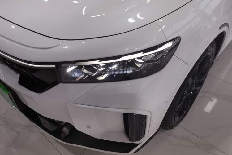 Used VOYAH FREE 2025 318 318 km Rear-Drive Touring Edition
