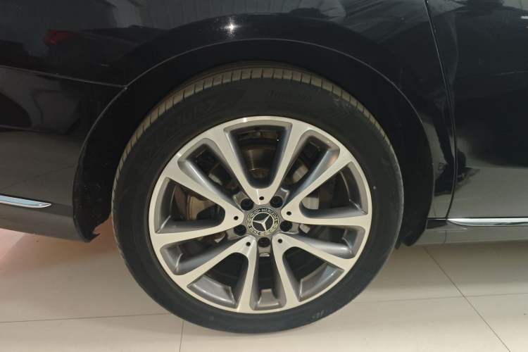 Used Mercedes-Benz E-Class 2018 Facelift E 200 L
