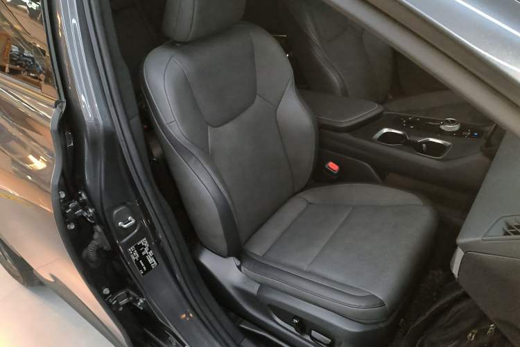 Used Lexus RZ 2023 450e All-Wheel Drive Luxury Edition
