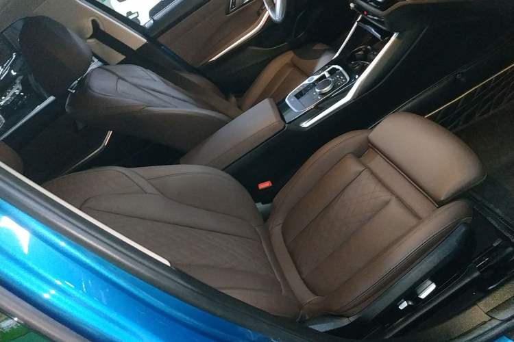 Used BMW i3 2022 eDrive 35 L
