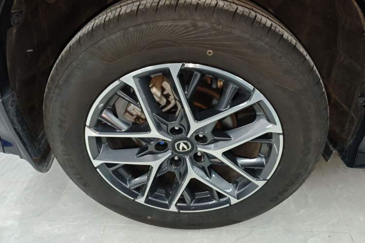 Used Changan CS75 PLUS 2024 3rd Generation Champion Edition 1.5T Intelligent Drive Dynamic Model
