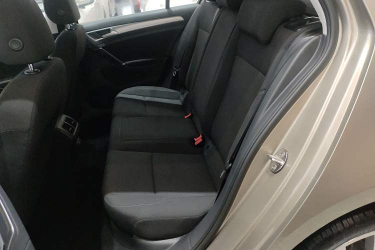 Used Volkswagen Golf 2020 200TSI DSG Comfortable and Ambitious Edition
