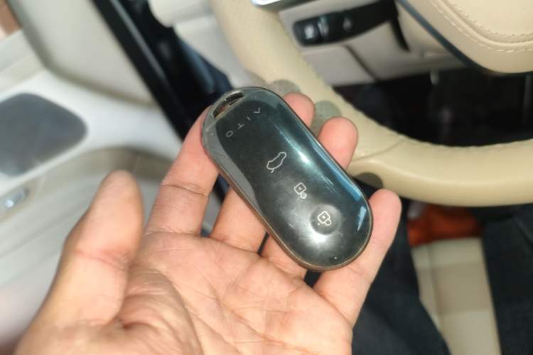 Used Hima AITO M7 2024 1.5T Intelligent Drive 4x4 Max Edition 6 Seats