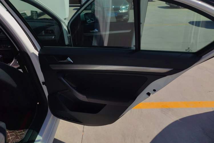 Used Volkswagen Lavida 2019 1.5L Automatic Fashion Edition China VI
