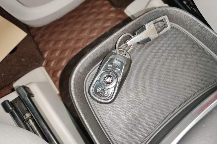 Used Buick GL8 2023 ES Lu Zun Deluxe and Yue Edition
