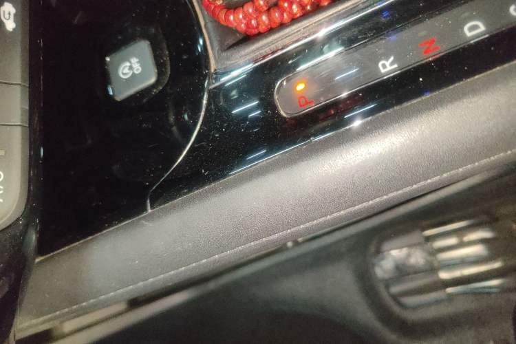 Used Honda Vezel 2020 1.5L CVT Elite Edition
