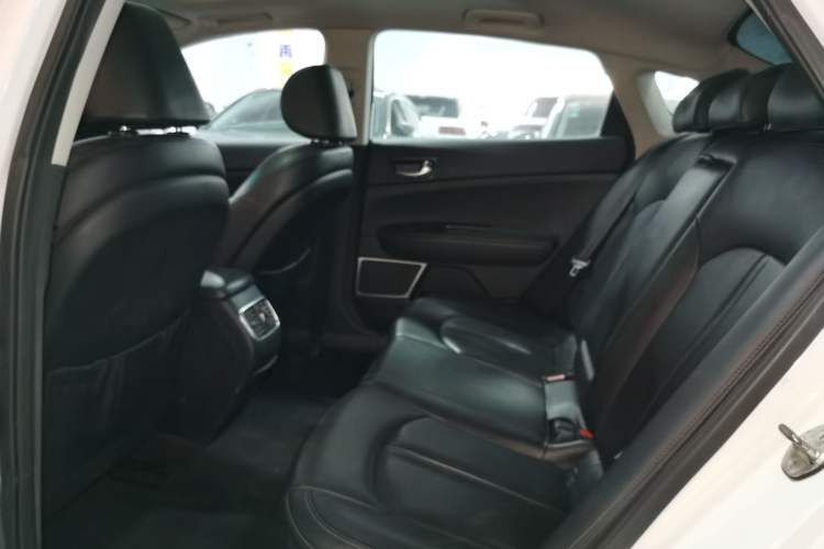 Used Kia K5 2016 2.0L Automatic GLS
