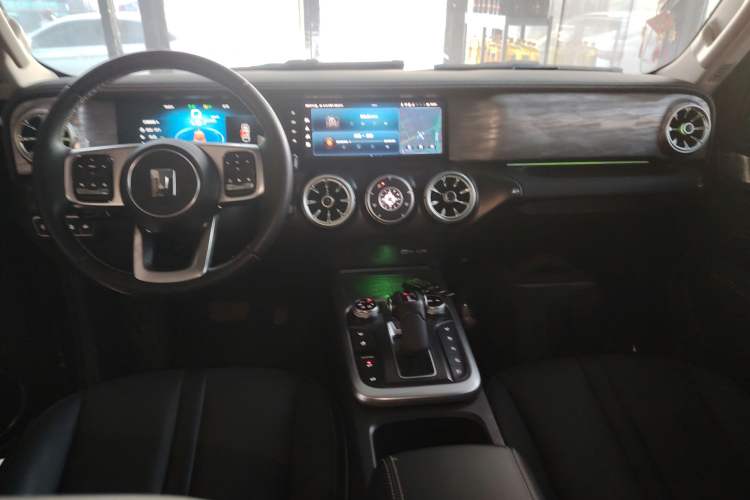 Used Tank 300 2021 City Edition 2.0T—Truly Stylish
