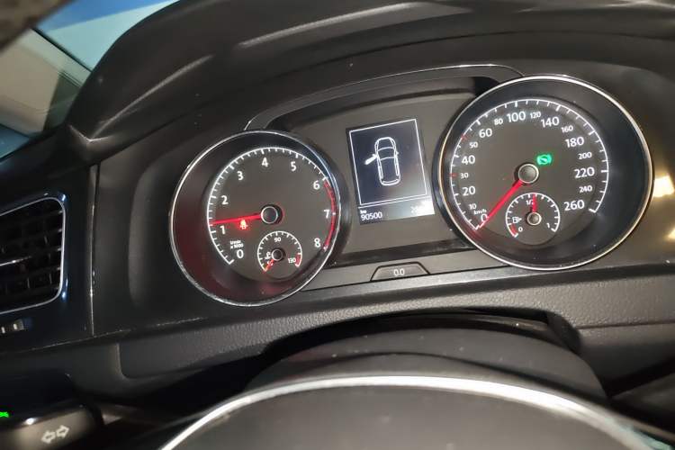 Used Volkswagen Golf 2018 230TSI Automatic Luxury Version
