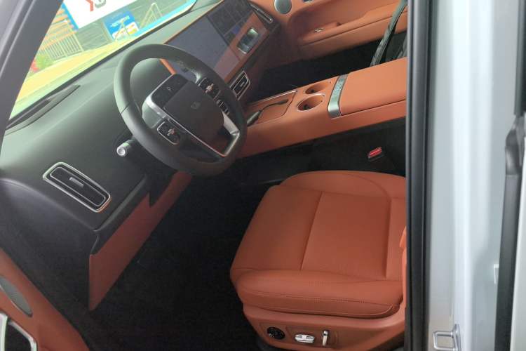 Used Li Auto L6 2025 Pro Smart Refresh Edition