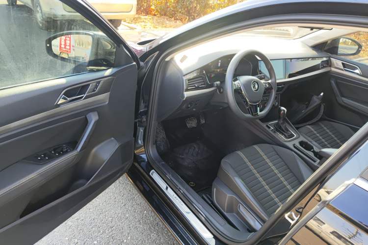 Used Volkswagen Lavida 2022 280TSI DSG Comfort Edition
