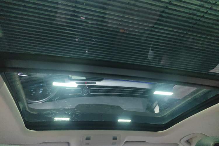 Used Volkswagen Magotan 2023 2 Million Units Commemorative Edition 330TSI DSG Luxury Version