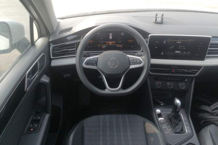 Used Volkswagen Tiguan L 2022 330TSI Automatic Two-Wheel Drive Comfort Edition
