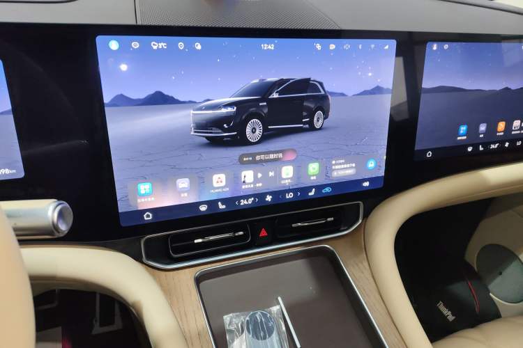 Used Hima AITO M9 2025 Extended-Range Max Version 52 kWh 6-Seater Edition
