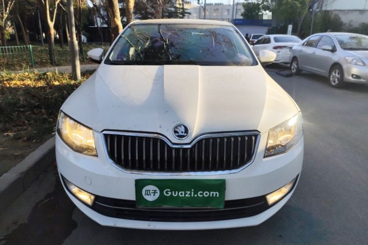 Used Skoda Octavia 2016 1.6L Automatic Smart Drive Edition
