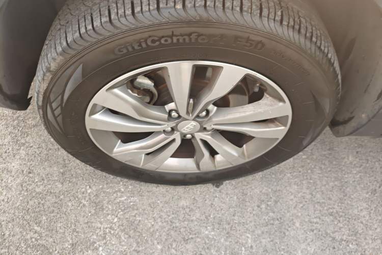 Used Geely Auto Emgrand X7 Sport 2016 1.8TD Automatic Smart Connectivity Version