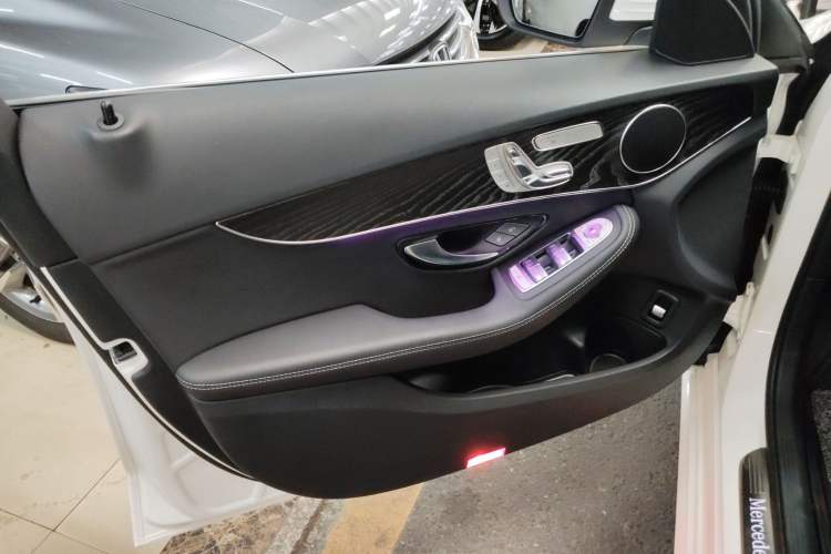 Used Mercedes-Benz C-Class 2020 Facelifted C 260 Estate
