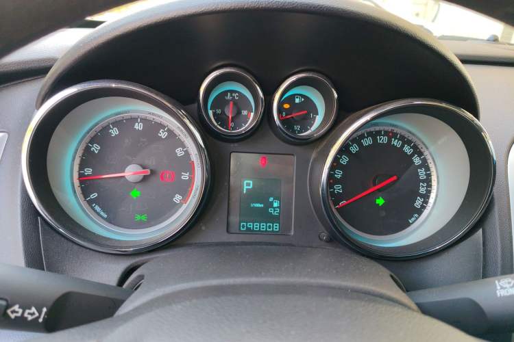 Used Buick GT 2014 XT 1.6L Automatic Fashion Edition
