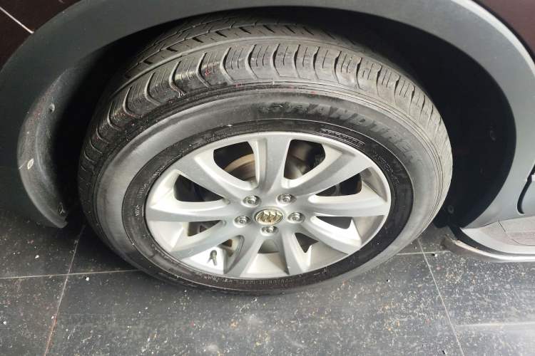 Used Buick Envision 2018 20T Two-Wheel Drive Luxury Model
