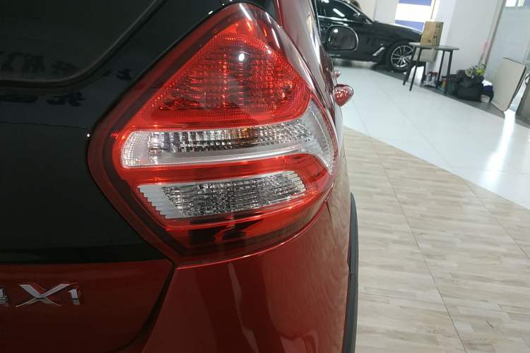 Used Geely Auto Vision X1 2017 1.3L Automatic Fun Edition
