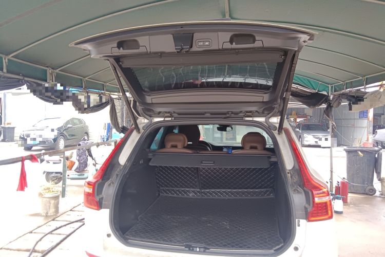 Used Volvo XC60 2024 B5 4x4 Smart Luxury Edition