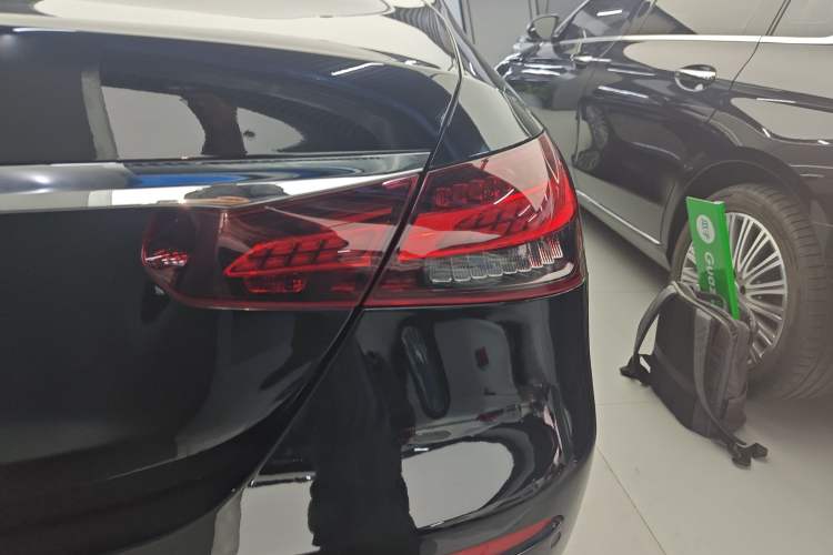 Used Mercedes-Benz E-Class 2023 Updated E 300 L Fashion Edition
