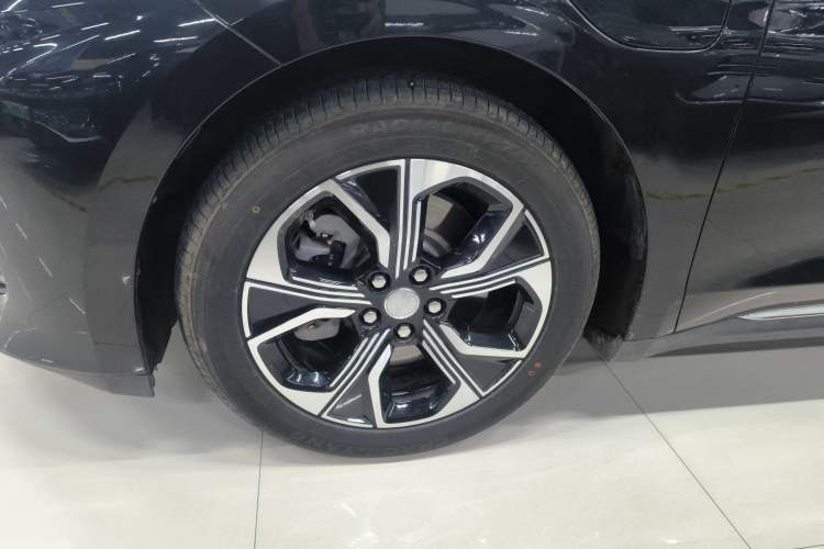 Used Hongqi E-QM5 2023 Revised Version Basic Travel Edition