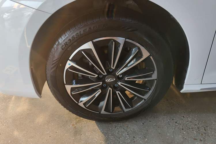 Used Chery Fengyun A8 2024 127 ZHU FENG Version
