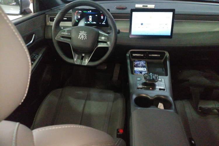 Used BYD Qin PLUS 2025 DM-i Smart Drive 55KM Leading Model
